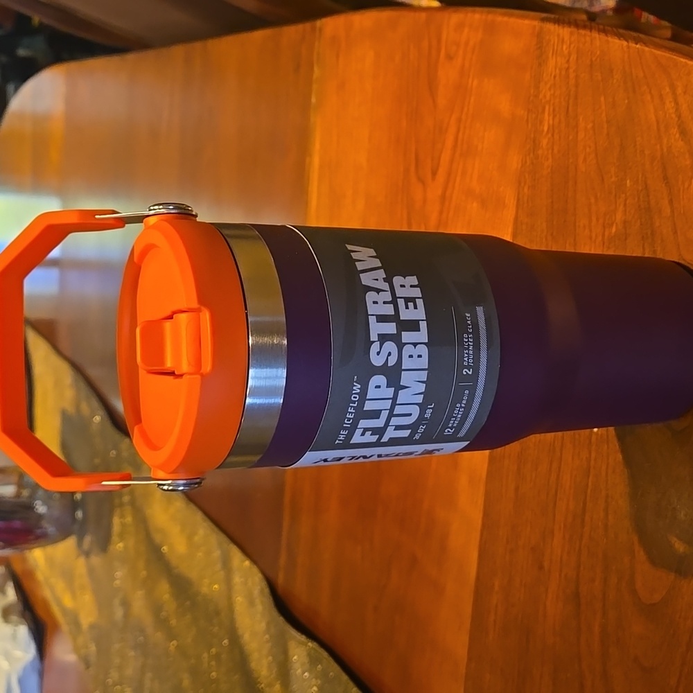 Stanley Flip Straw Tumbler
